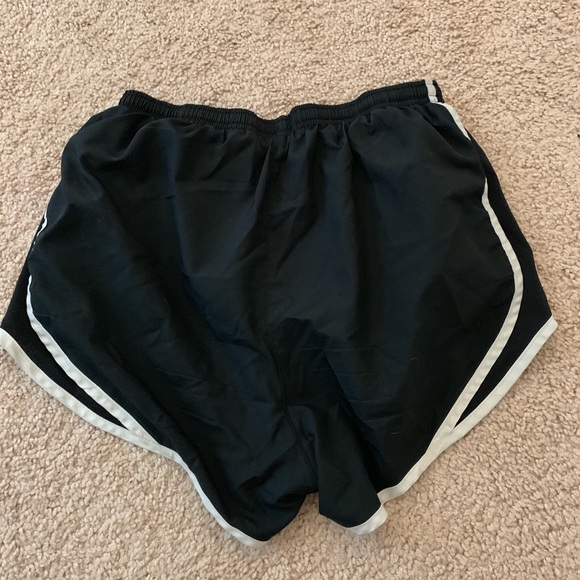 Nike dri-fit shorts - Picture 2 of 5